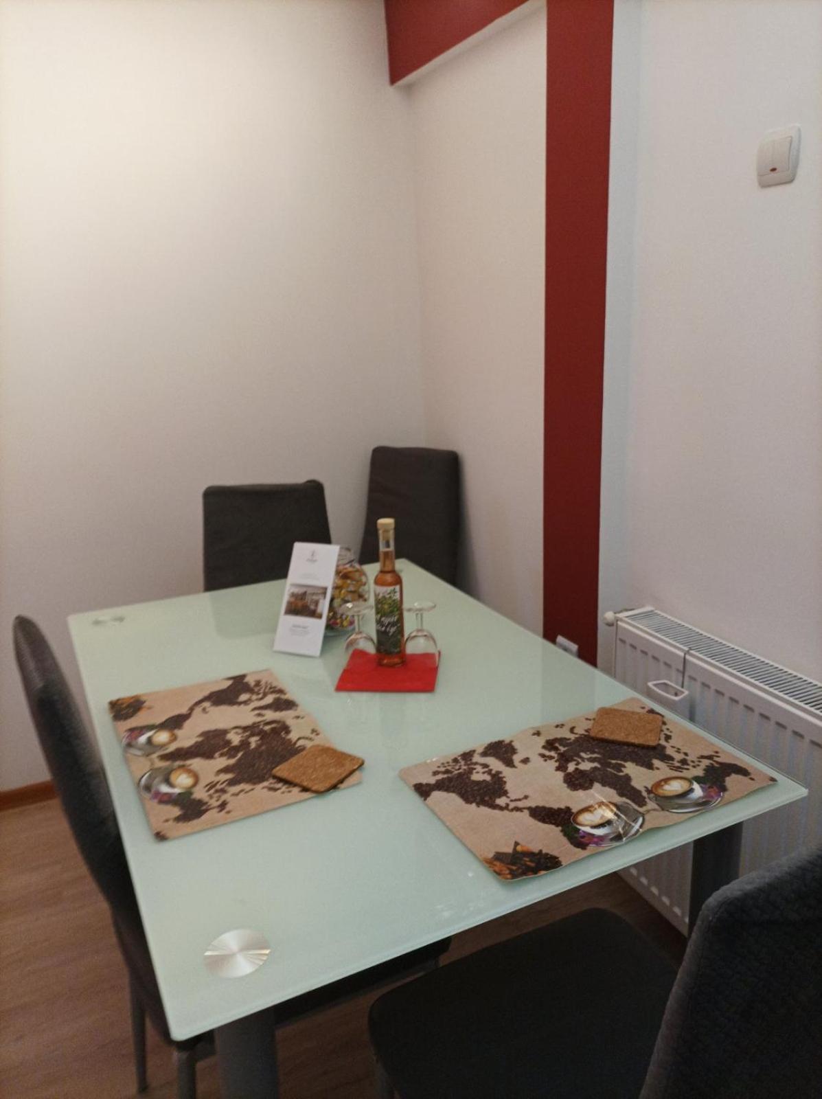 Fuege Apartman Sopron Luaran gambar